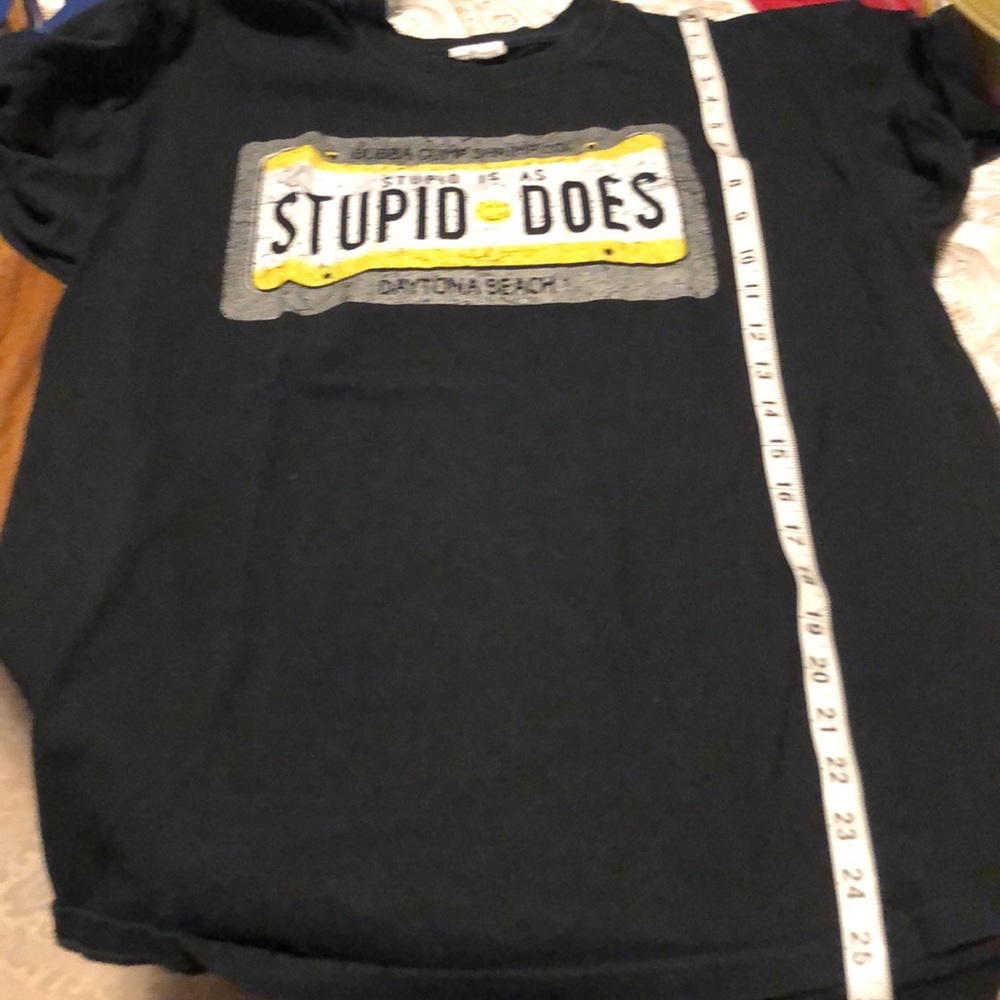 Used t short sizeS - Picture 7 of 11